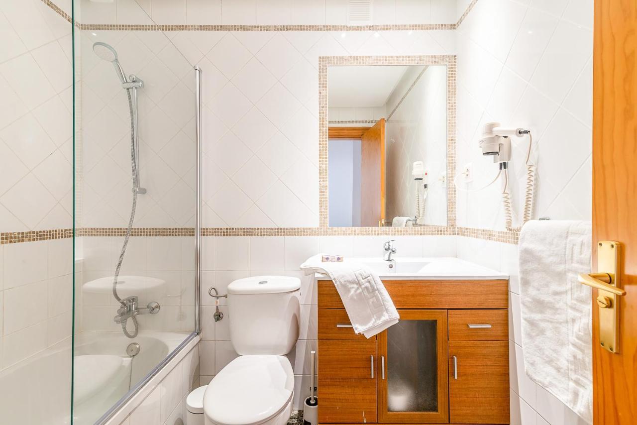 One-Bedroom Apartment,1024080838:JPEG