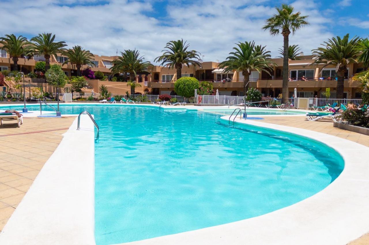 Apartment Pool View