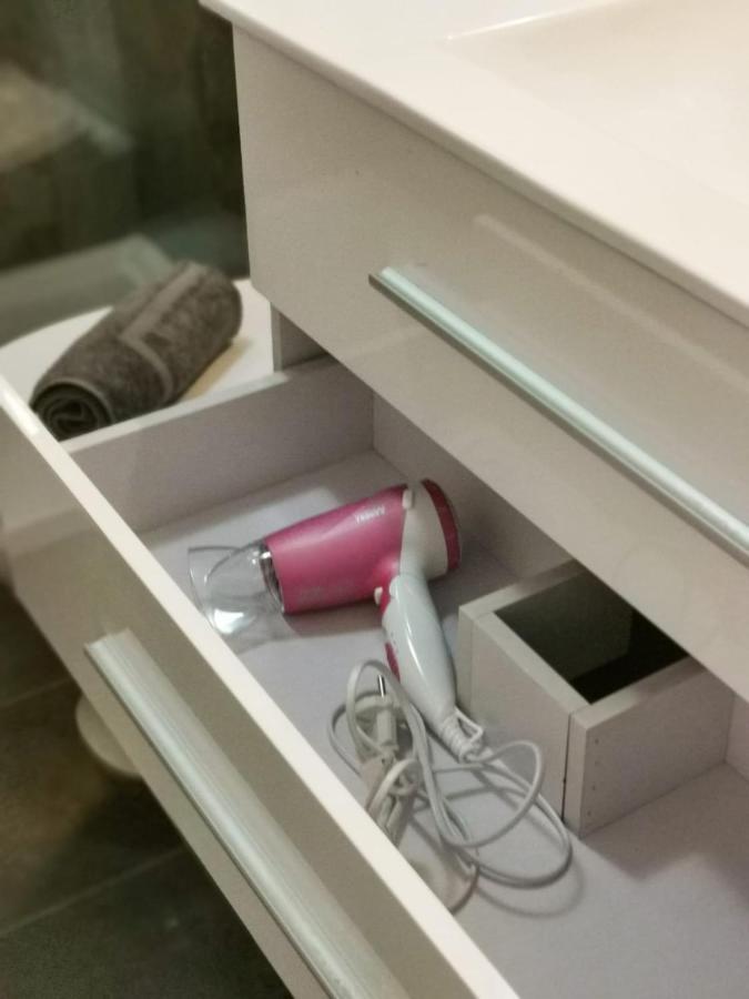 One-Bedroom Apartment,1045732831:JPEG