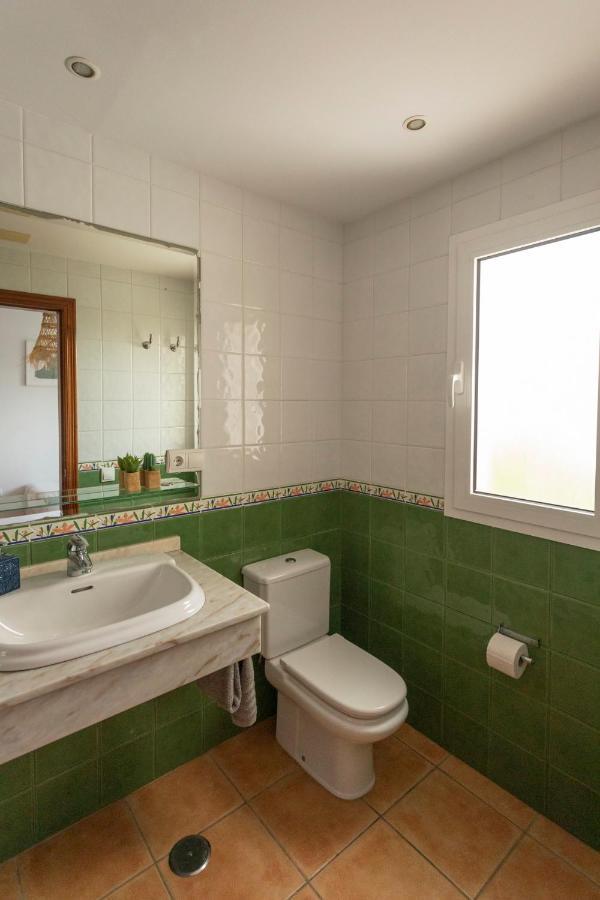 Double or Twin Room Private Bathroom