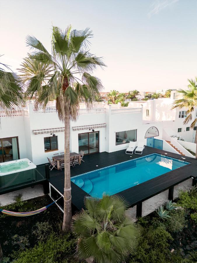 Villa Beach Front