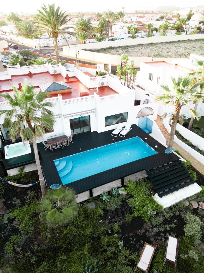 Villa Beach Front