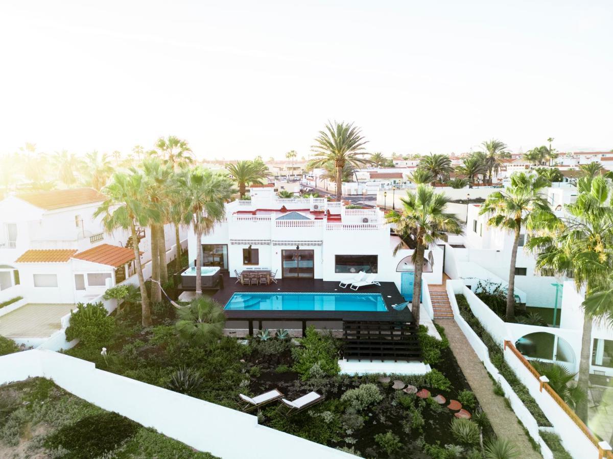 Villa Beach Front