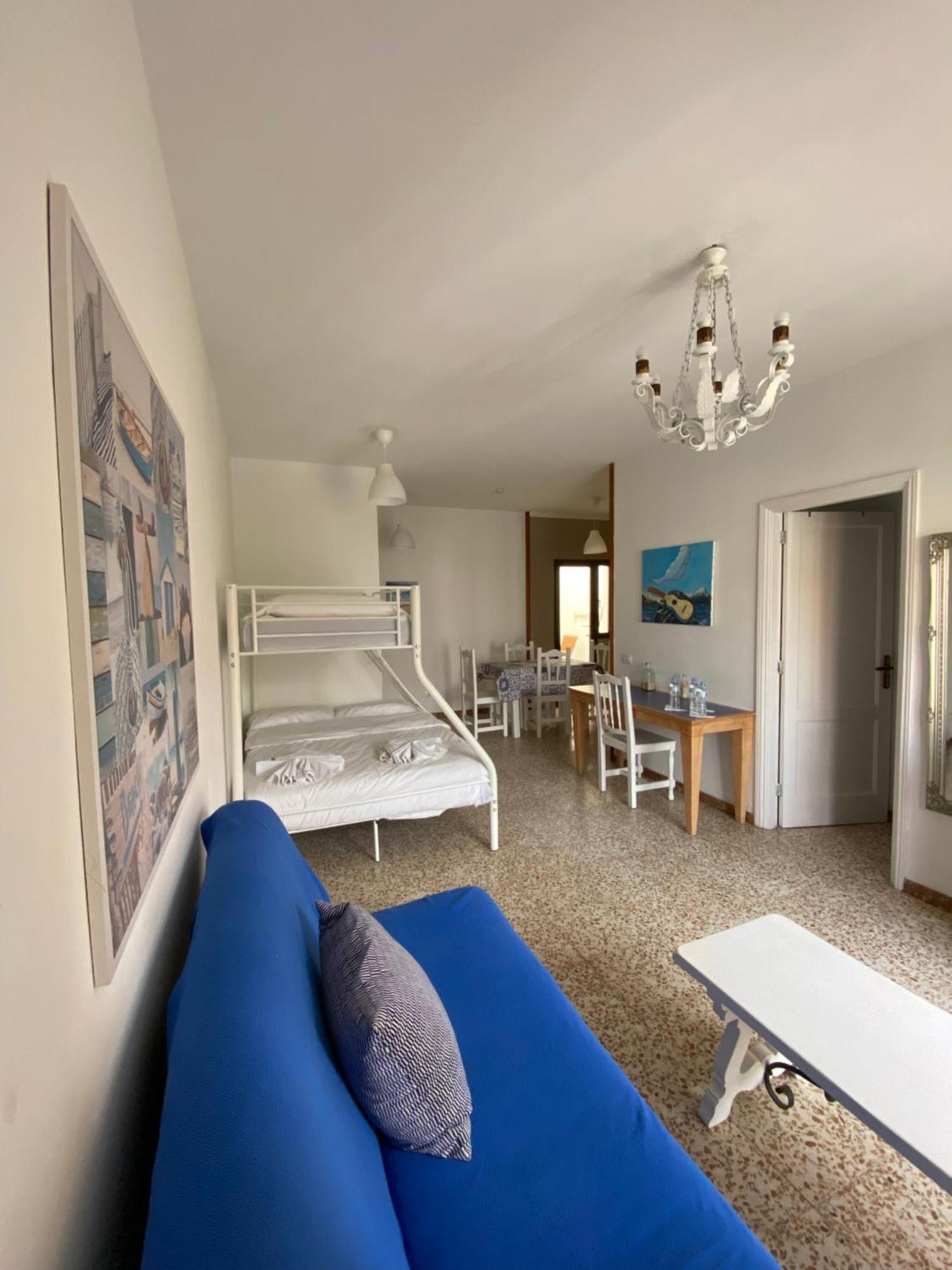 One-Bedroom Apartment,1552249336:JPEG