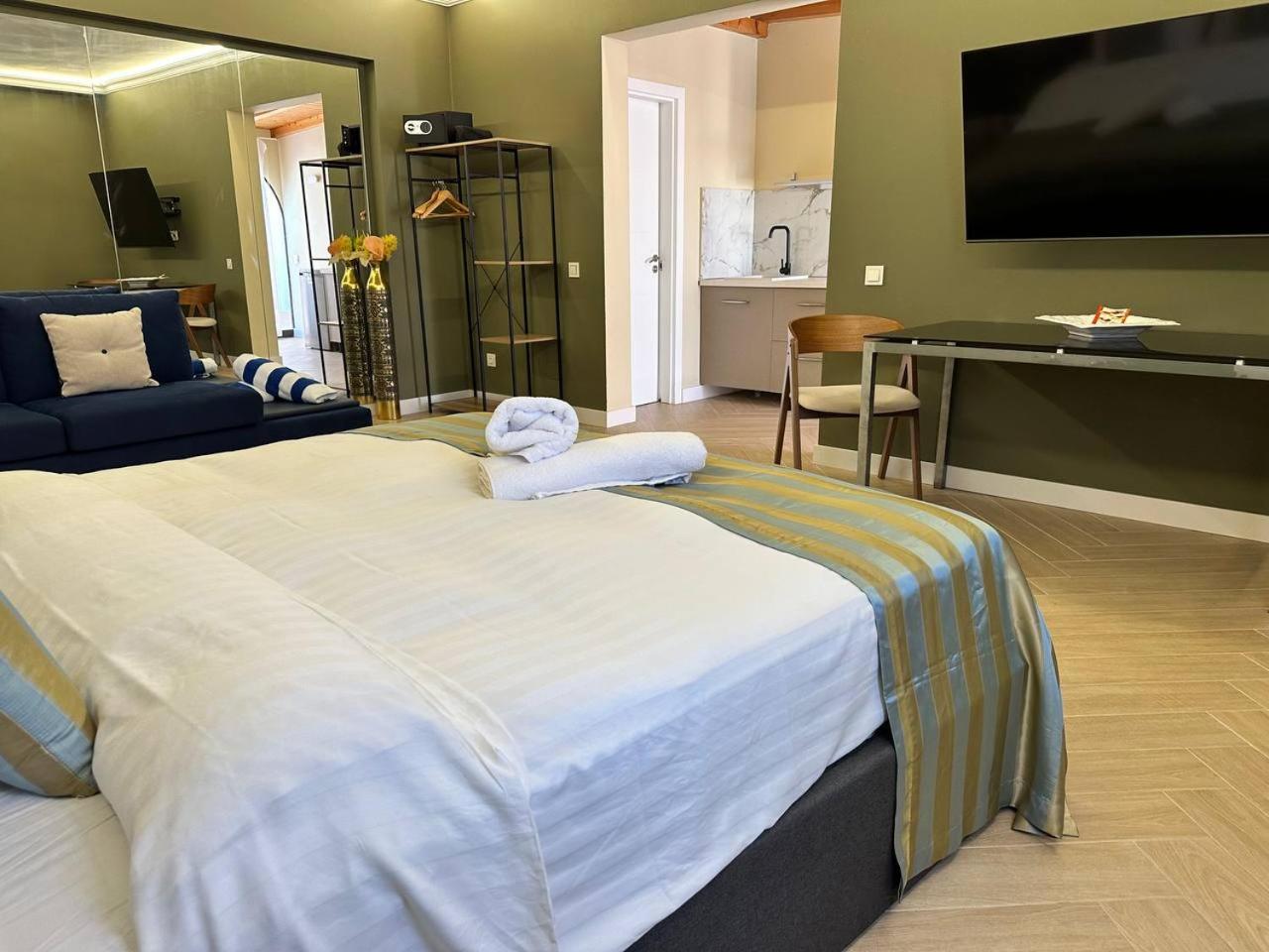 Deluxe Junior Suite