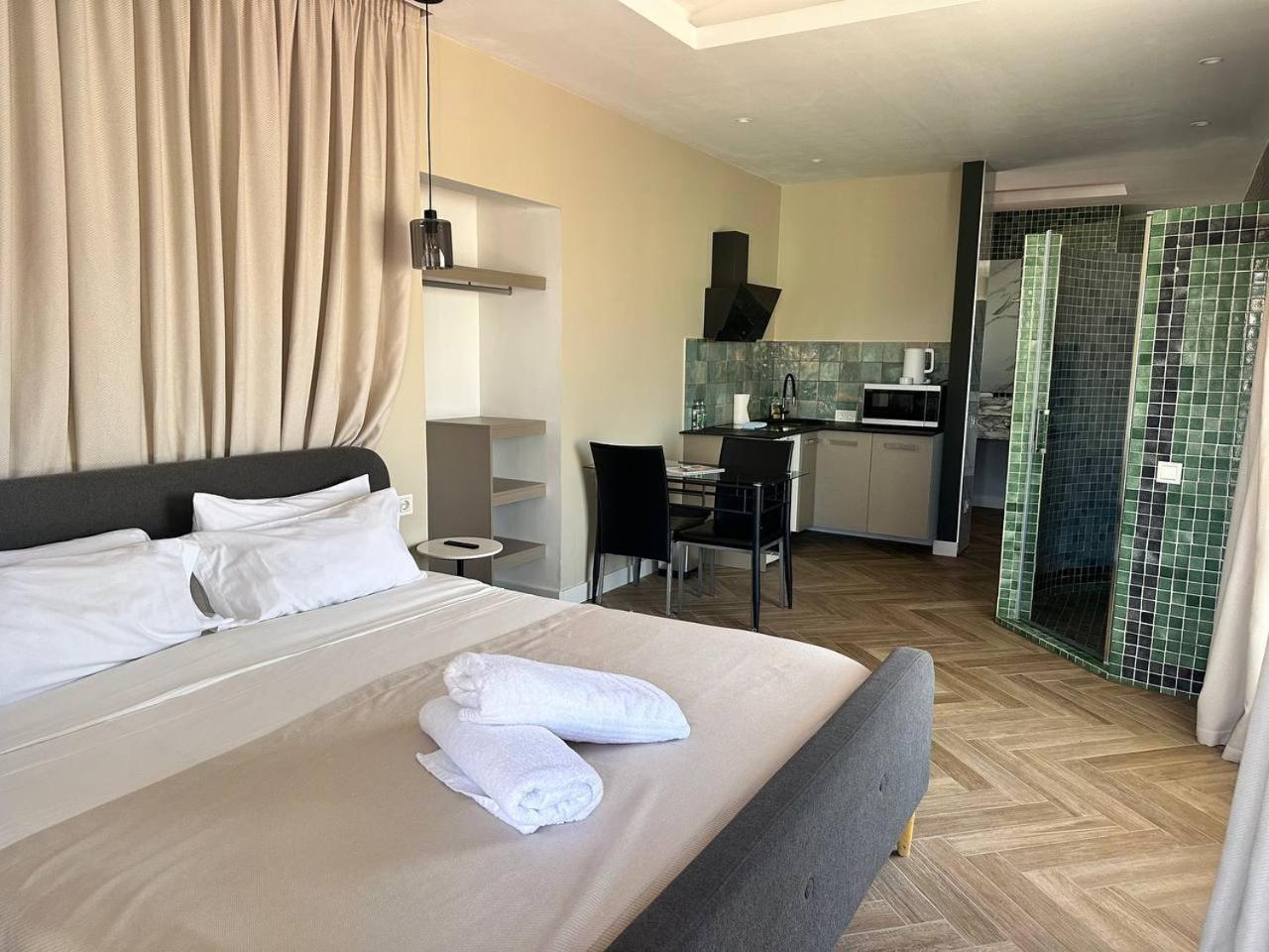 Deluxe Junior Suite