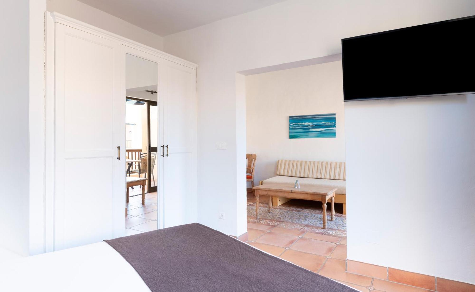 Habitación Triple Confort con vistas al mar