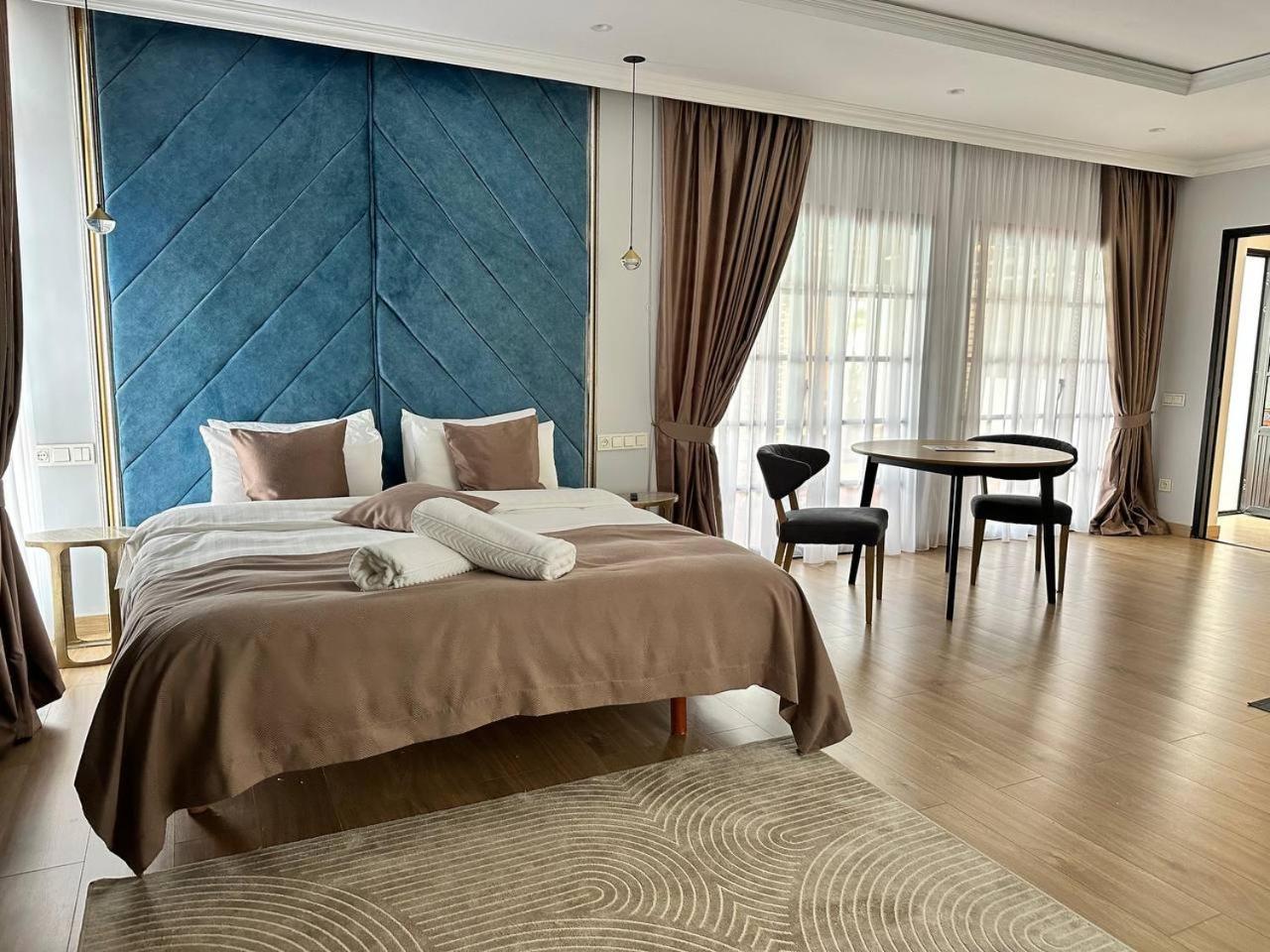 Deluxe Junior Suite