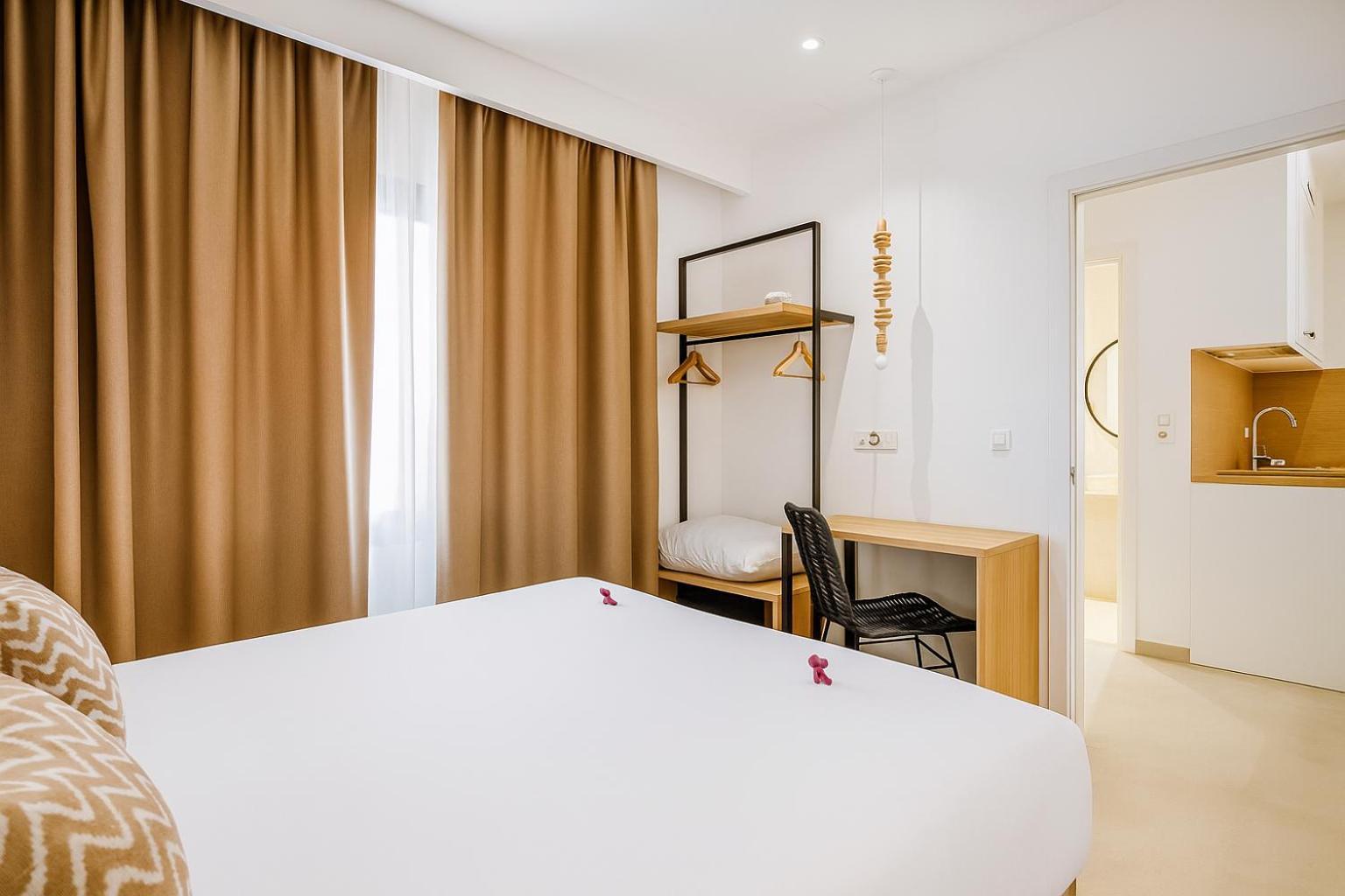 Apartment mit Poolblick