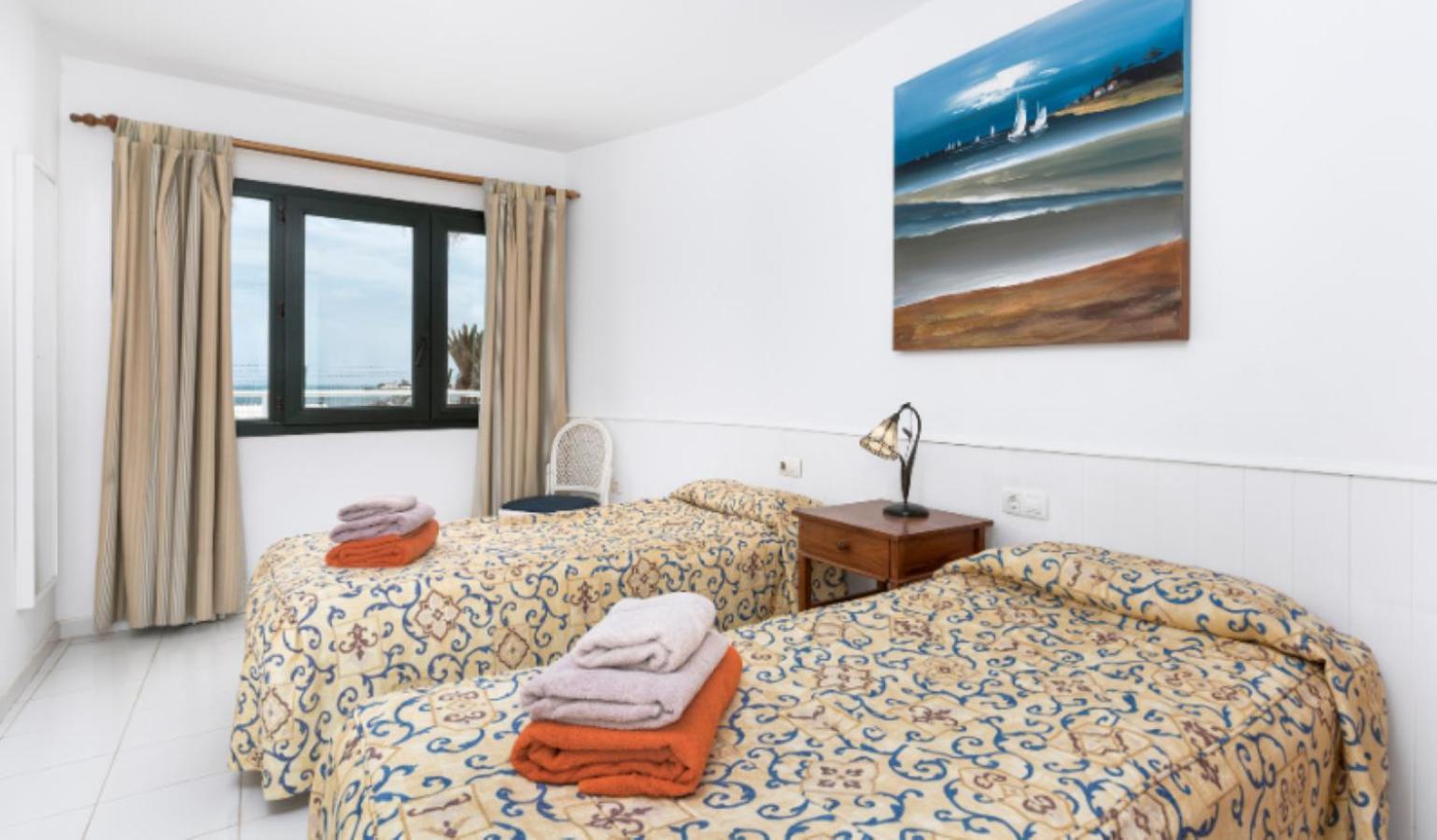 Two-Bedroom Apartment Sea View