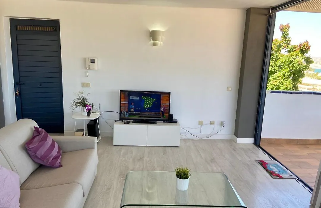 Ocean View Apartament-1