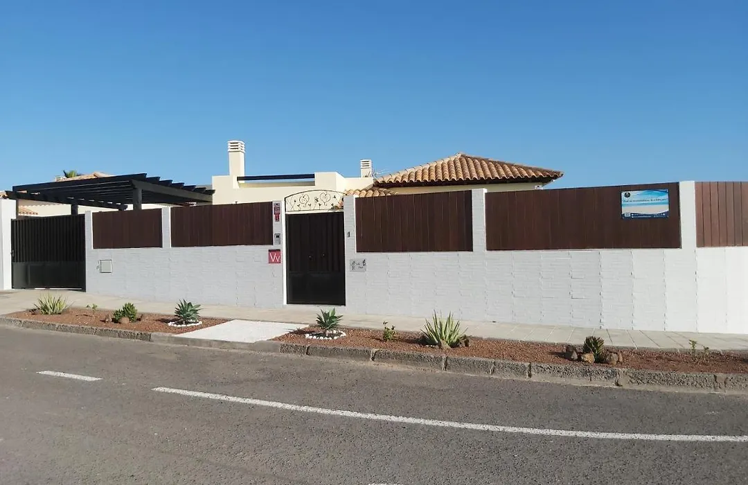 Villa Thais, private heated pool, ideal for your holidays in Caleta de Fuste-1