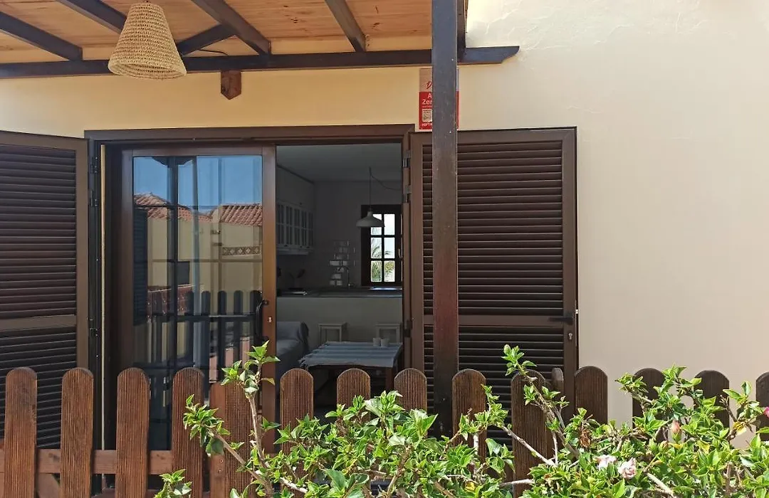 Lomas Del Castillo, La Casa De La Isla-1