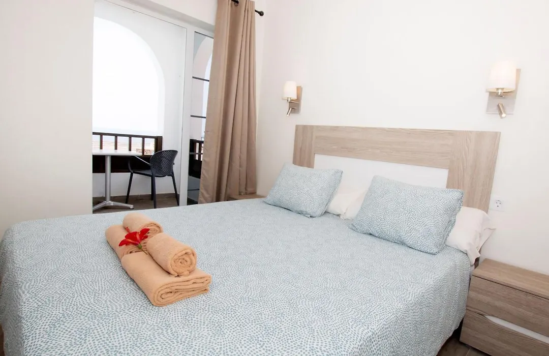 Apartamentos Juan Benítez-1