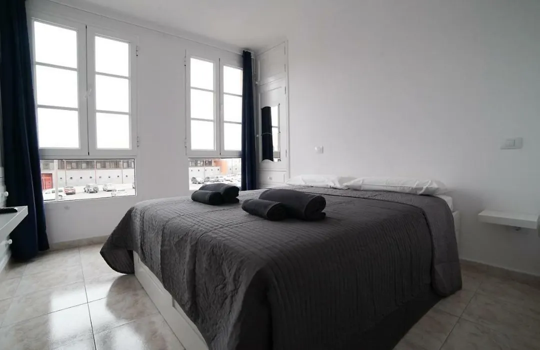 Harbour Apartment With Sea View-1