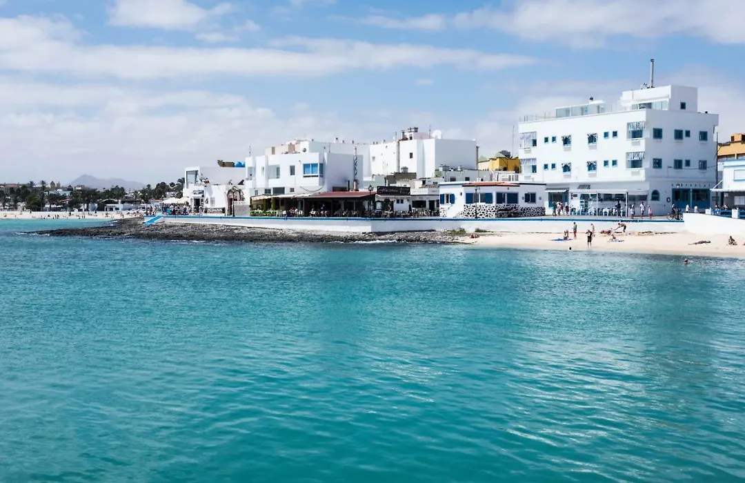 Casa Delfin On Corralejo Center Beach: Wifi, Netflix, Aircon...-1