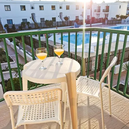 Endless Summer Apartment-3