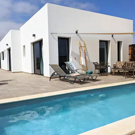 Casa Zen, Design, Swimming-Pool, Fibre-Internet-2
