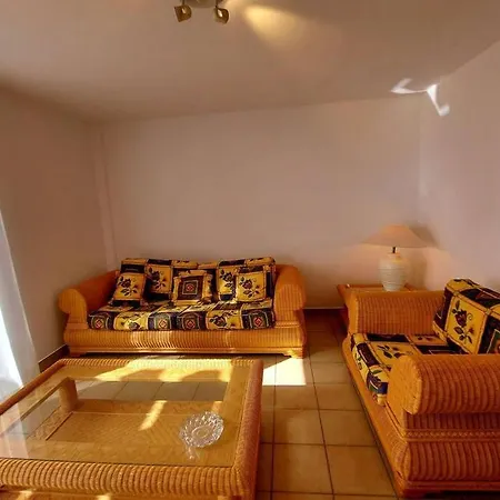 Amplio Apartamento En La Playa Del Esquinzo-2