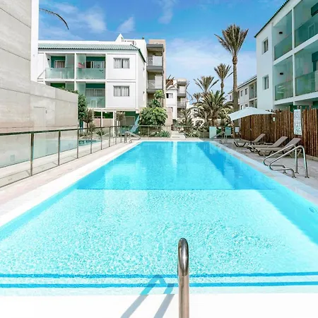 Bristol Sunset Beach - Holiday Apartments-3