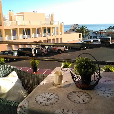 Confortable, Bright, Well Located Apartment-2