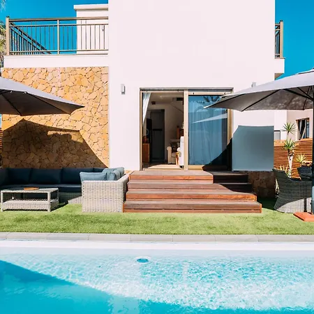Paradise Beach House: Piscina Privada, Playa 100M-3