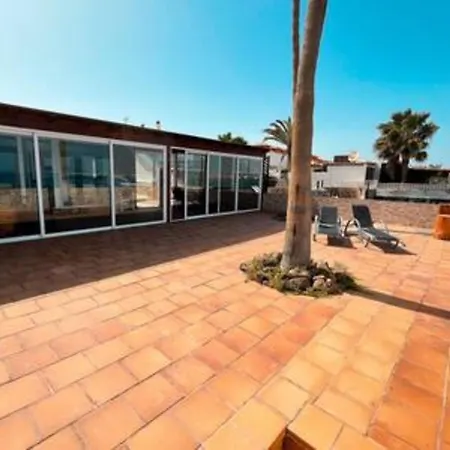 Beachfront Villa San Antonio With Private Heated Pool Bbq In The Heart Of Corralejo By Amazzzing Travel-2