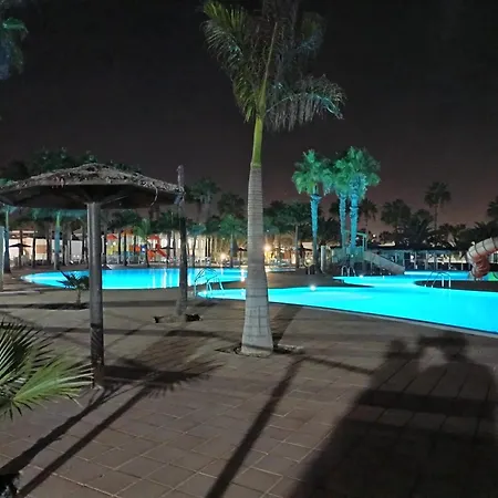 Casa Del Mar Air - Conditioned Apartment With Pool Views - Corralejo Playa-3