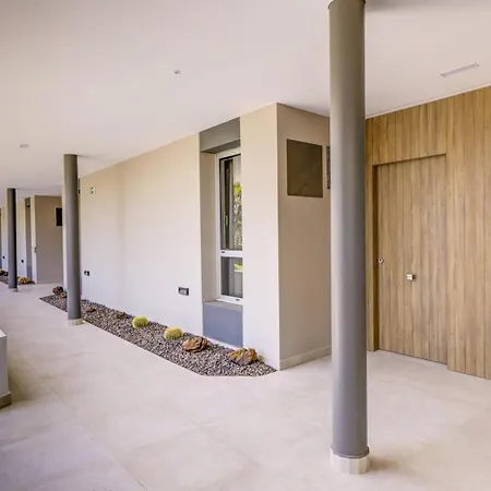 Calm Beach Apartments-2