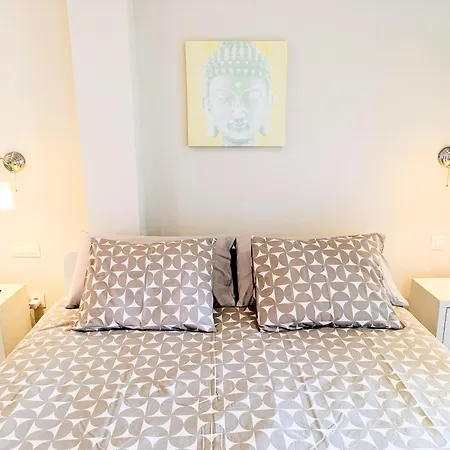 Modern Flat-3
