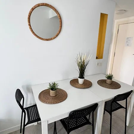 Cozy Appartment In The City Center-2