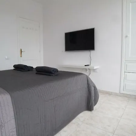 Harbour Apartment With Sea View-2