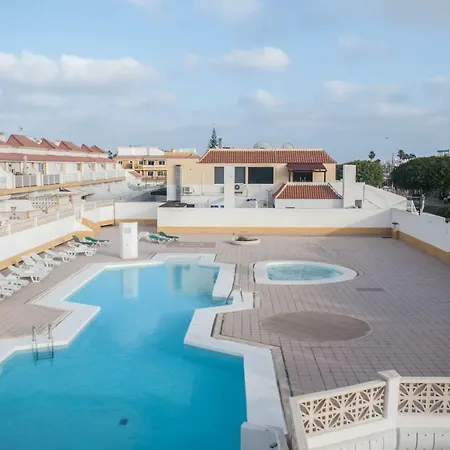 Sunny Centrical Apartment In Los Amigos-2