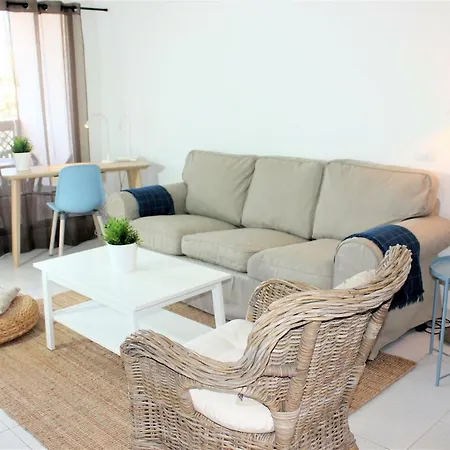 Apartment By Marina-2