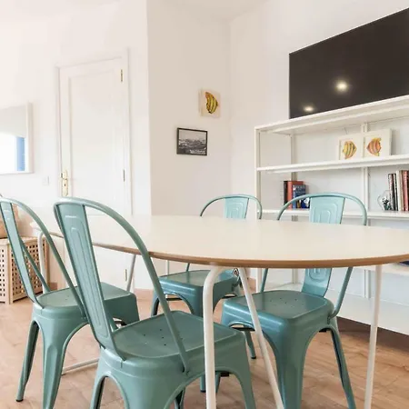 Casa Delfin On Corralejo Center Beach: Wifi, Netflix, Aircon...-2