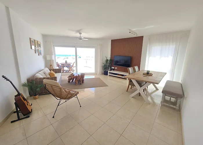 Pet friendly Amazing Ocean View Apartment Corralejo
