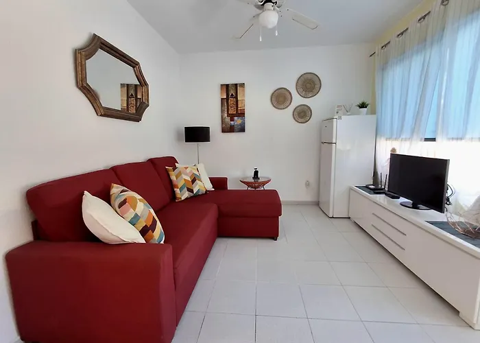 Pet friendly Merieelisabethsunapartment Corralejo