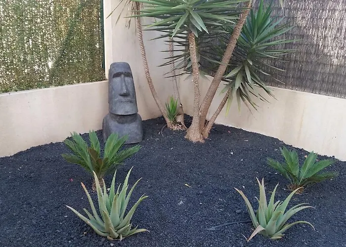 Casa Silencio, Villa With Terrace, Garden And Large Pool Area Corralejo